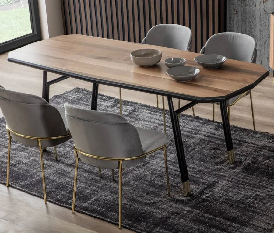 Boss Table